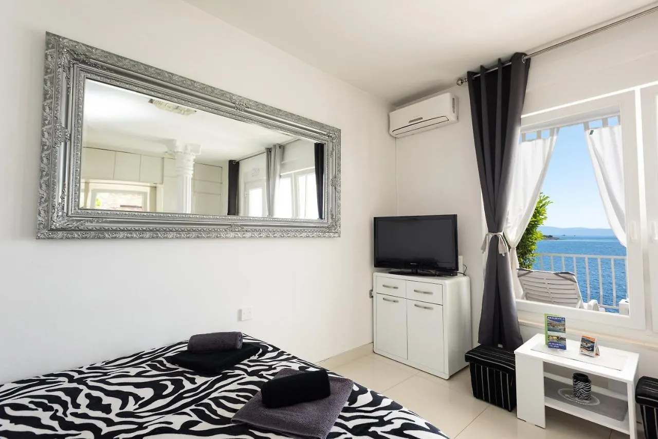 Apartments Viky Kraljevica Croatia